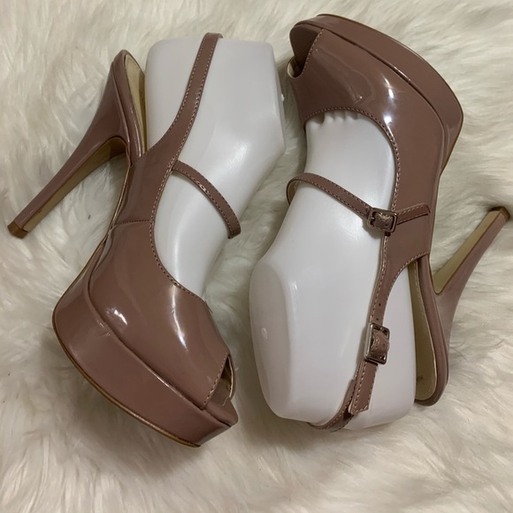 Enzo Angiolini SHAYLIN Patent Leather Pumps 9.5 - Picture 1 of 8